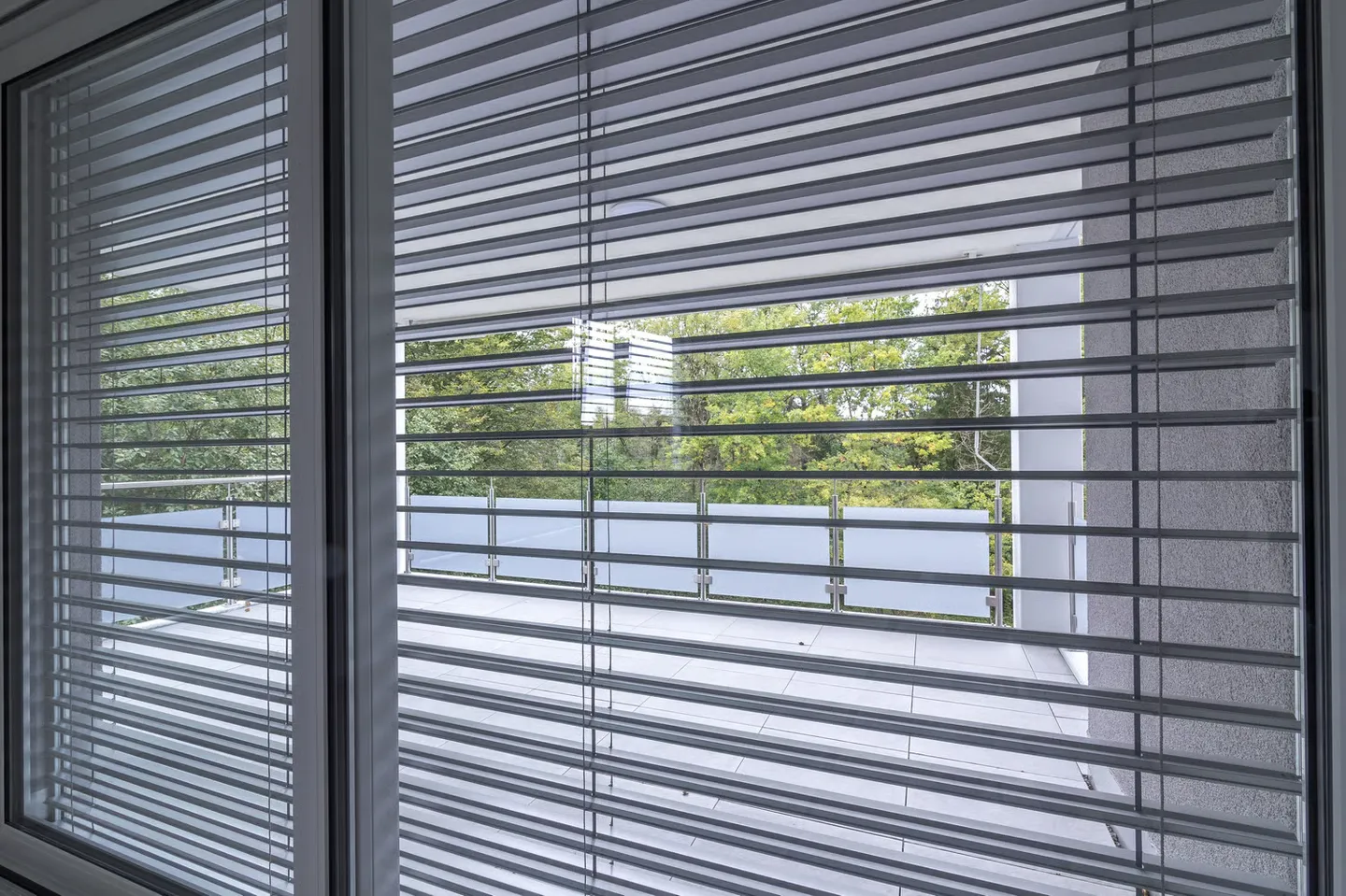 Appartement lumineux de 2,5 pièces avec grand espace de vie à Fahrweid - Photo 9 sur 13