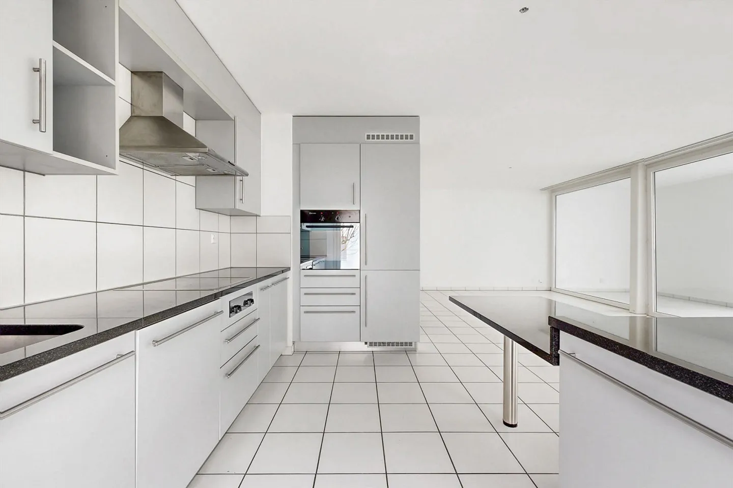 Ruhe an den Toren der Stadt - Foto 1 von 9