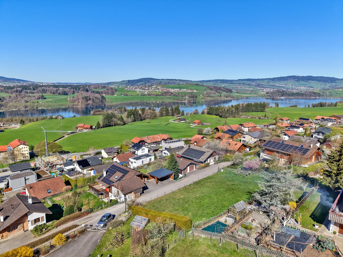 Magnificent New Apartment with Lake and Mountain View in Botterens - Photo 2 of 8