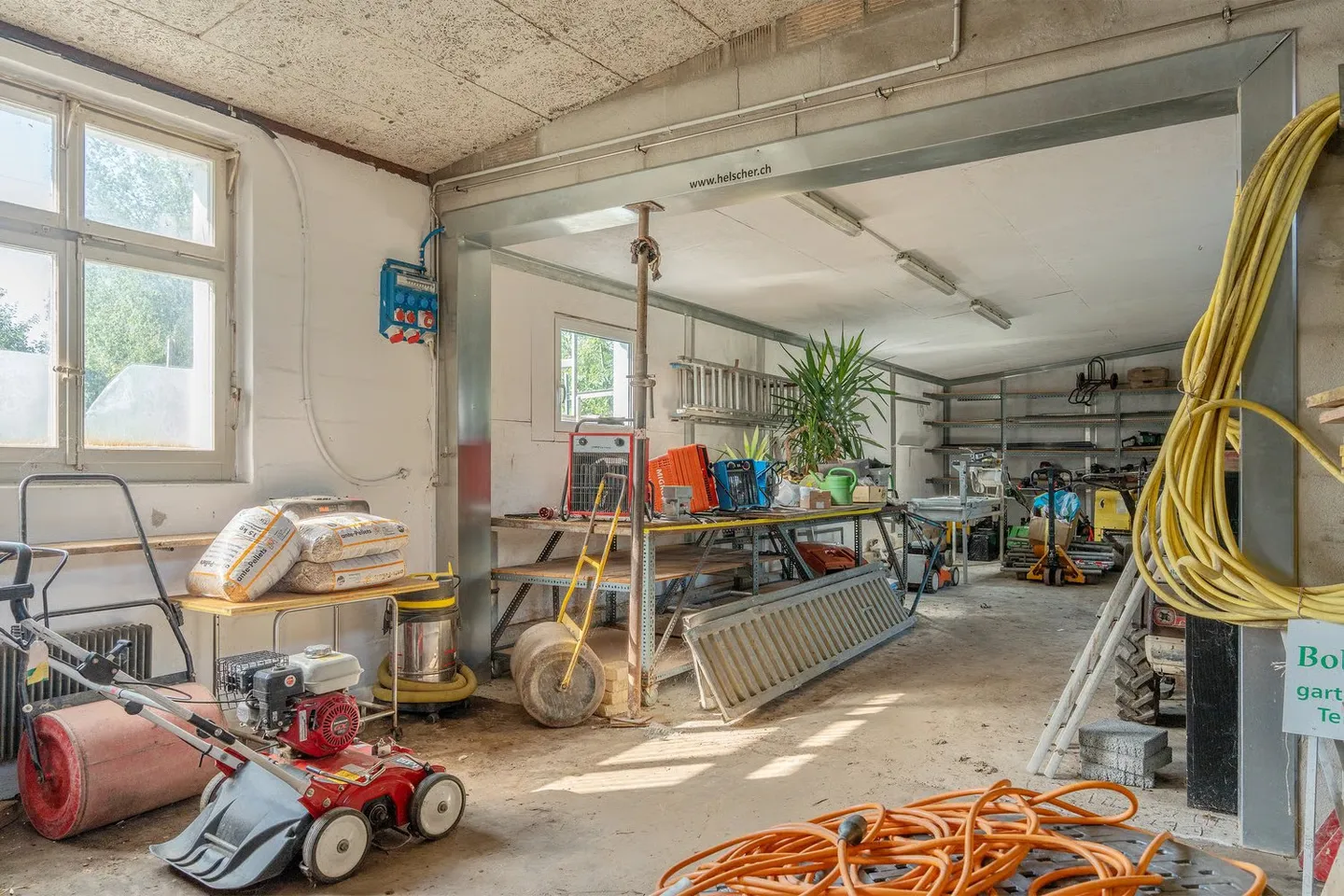 Edificio residenziale con ampio spazio commerciale e grande potenziale di sviluppo - Foto 12 di 13