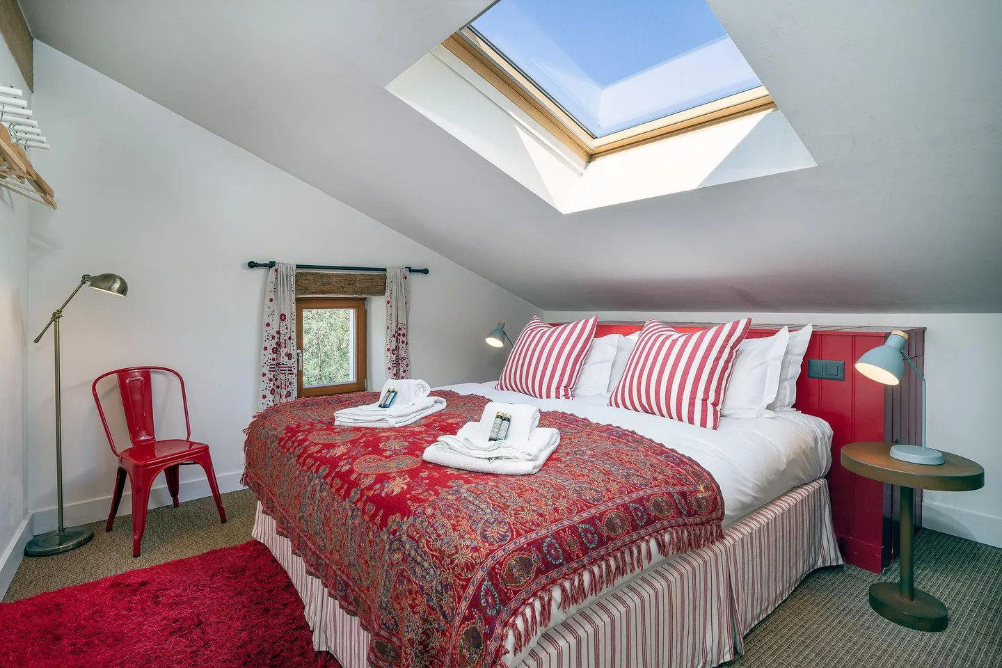 Schönes Gebäude mit 4 Wohnungen + einem Restaurant - Foto 4 von 21