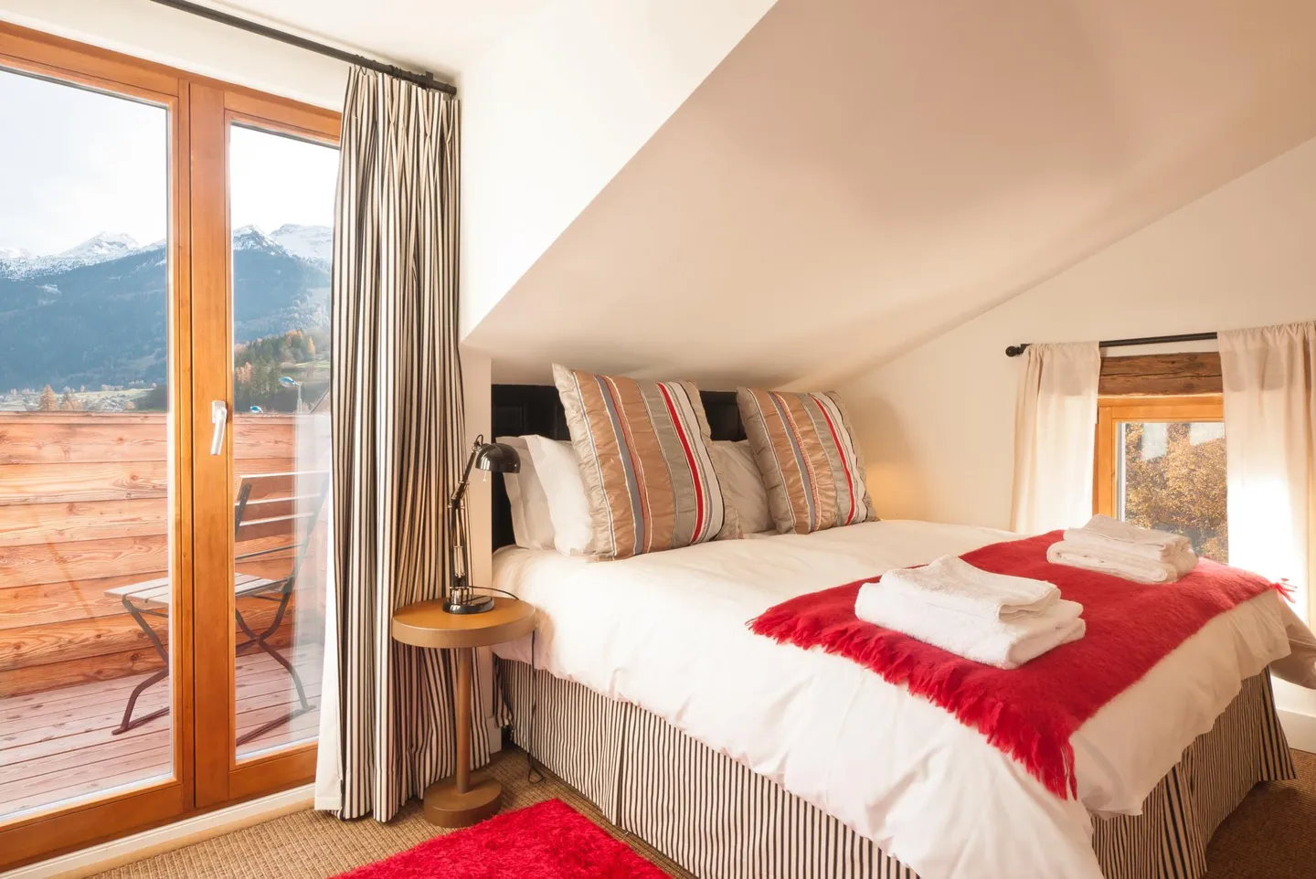 Schönes Gebäude mit 4 Wohnungen + einem Restaurant - Foto 5 von 21