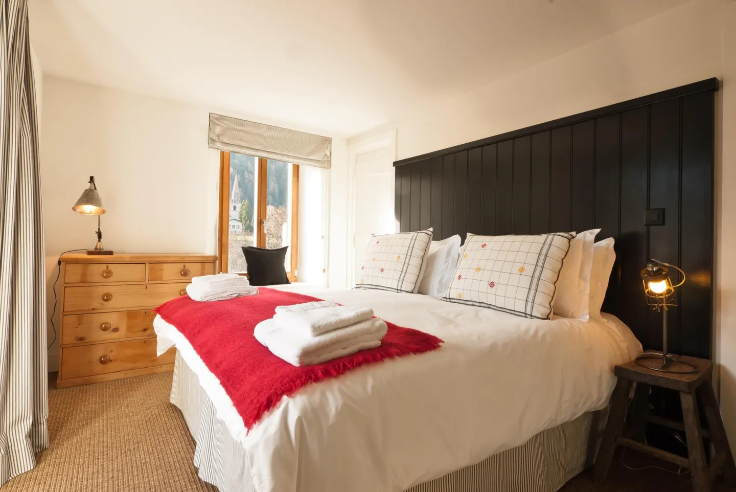 Schönes Gebäude mit 4 Wohnungen + einem Restaurant - Foto 9 von 21