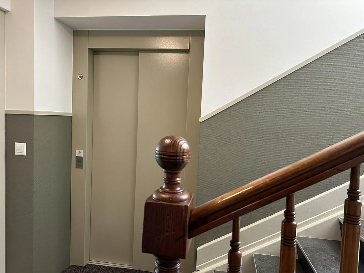 schöne 1.5-Zimmerwohnung mit Wintergarten 2021 Kernsaniert - Foto 2 von 9