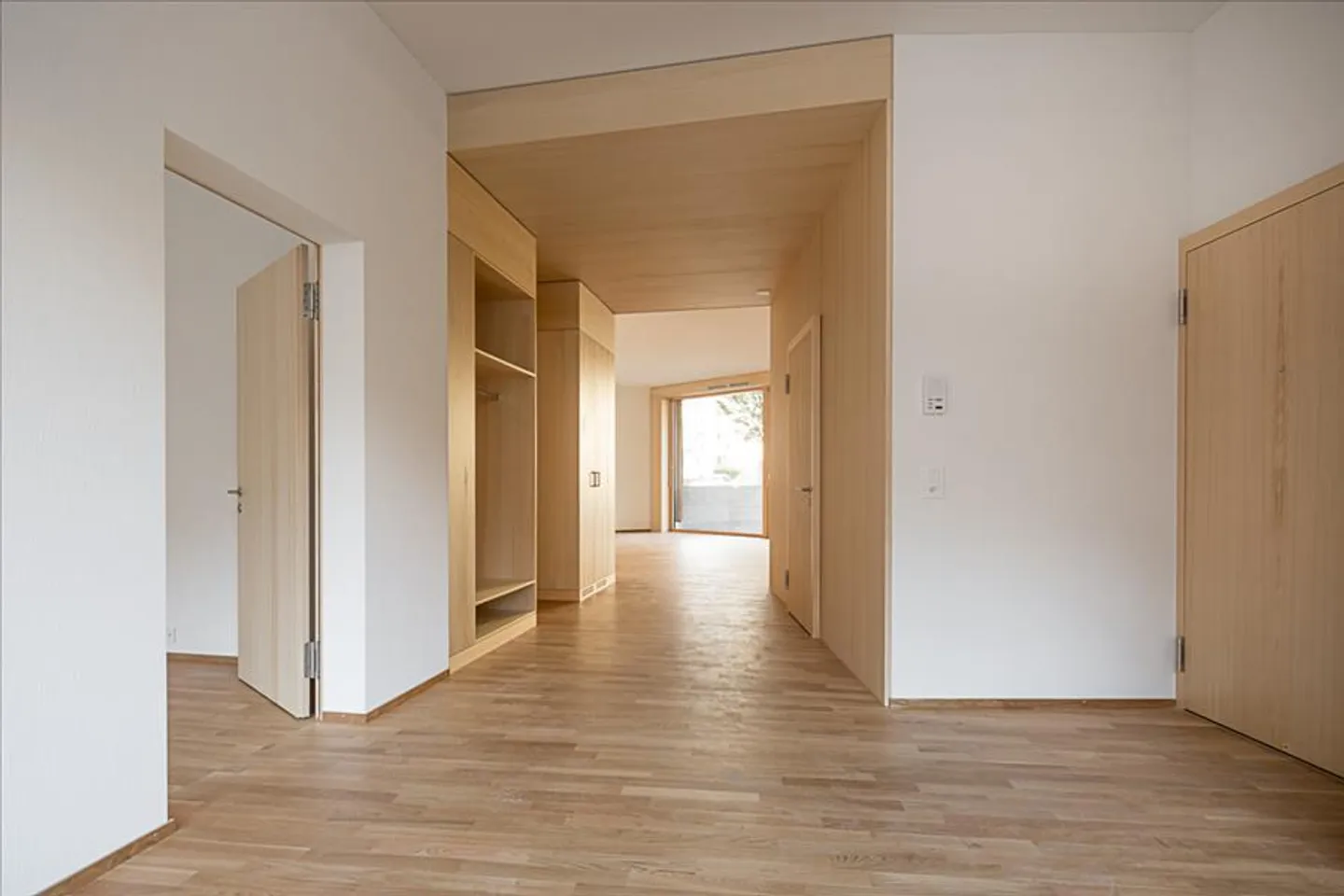 Rent without deposit - Tschent Wohna - urban with plenty of green space - Photo 11 of 11