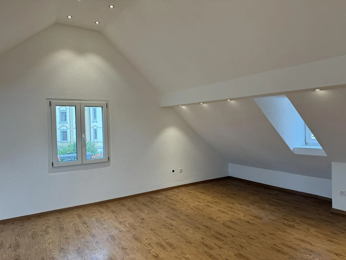 Appartamento mansardato di nuova costruzione - Foto 11 di 13