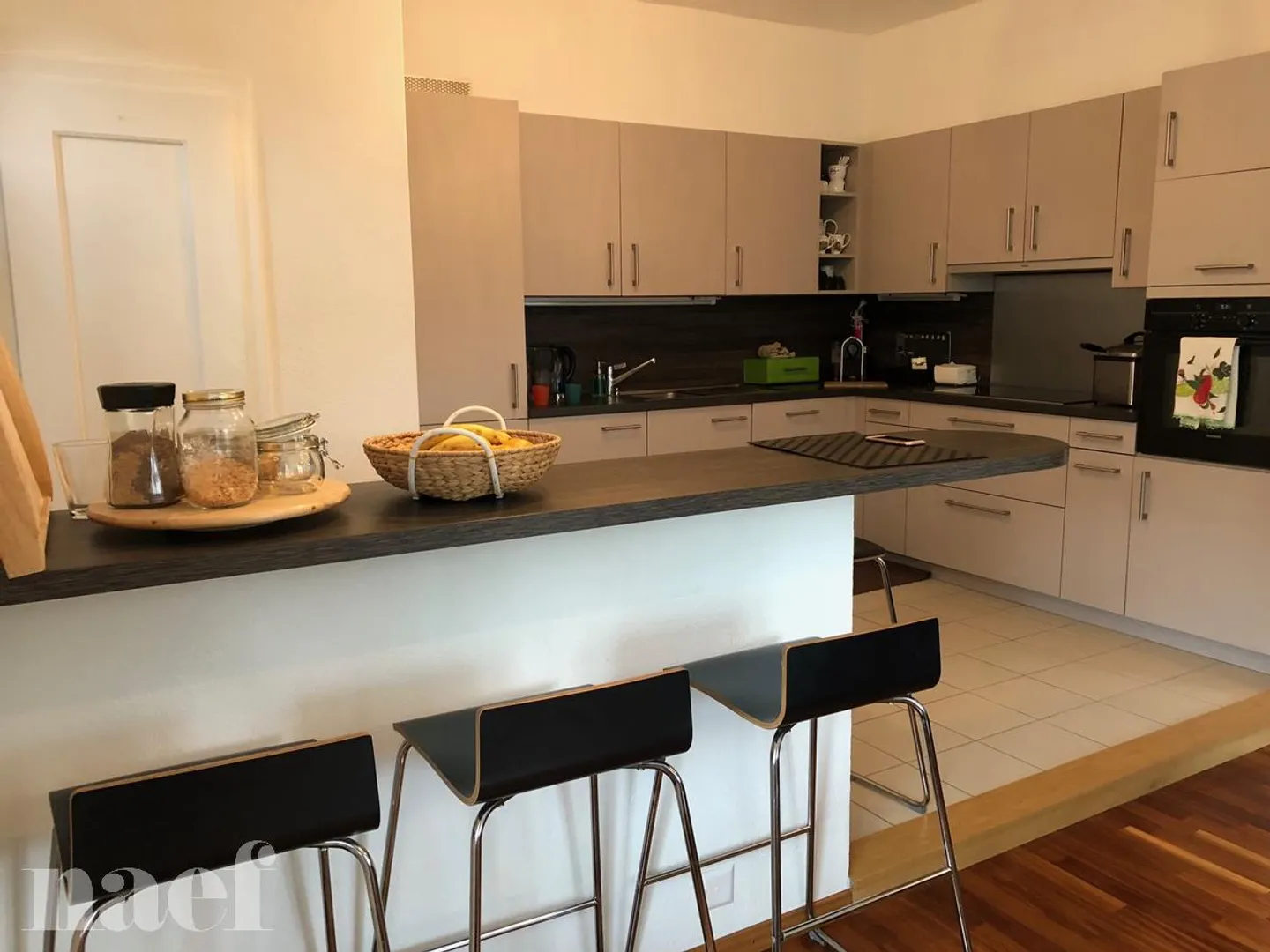 Appartamento 6 locali - Foto 2 di 8