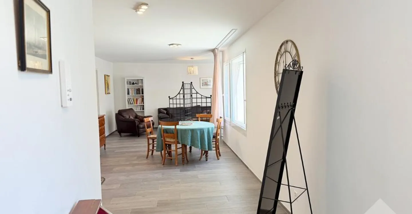 Schöne 2,5 Zimmer im Stadtzentrum! - Foto 2 von 13