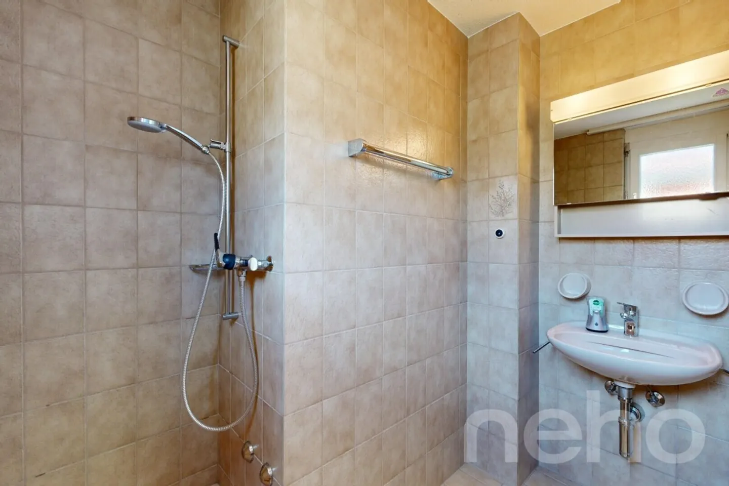 Appartement en duplex de 3,5 pièces proche de la nature à Dübendorf - Photo 7 sur 11