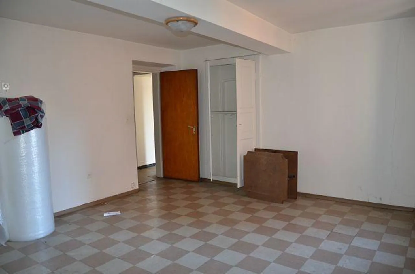 House of 4 apartments in the nucleus to be renovated with the approved project... - Photo 3 of 19