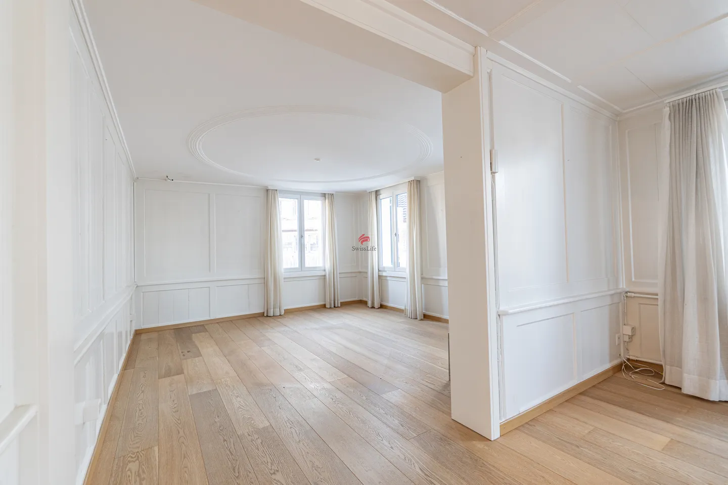 Charming Residential and Commercial Building - Photo 3 of 13