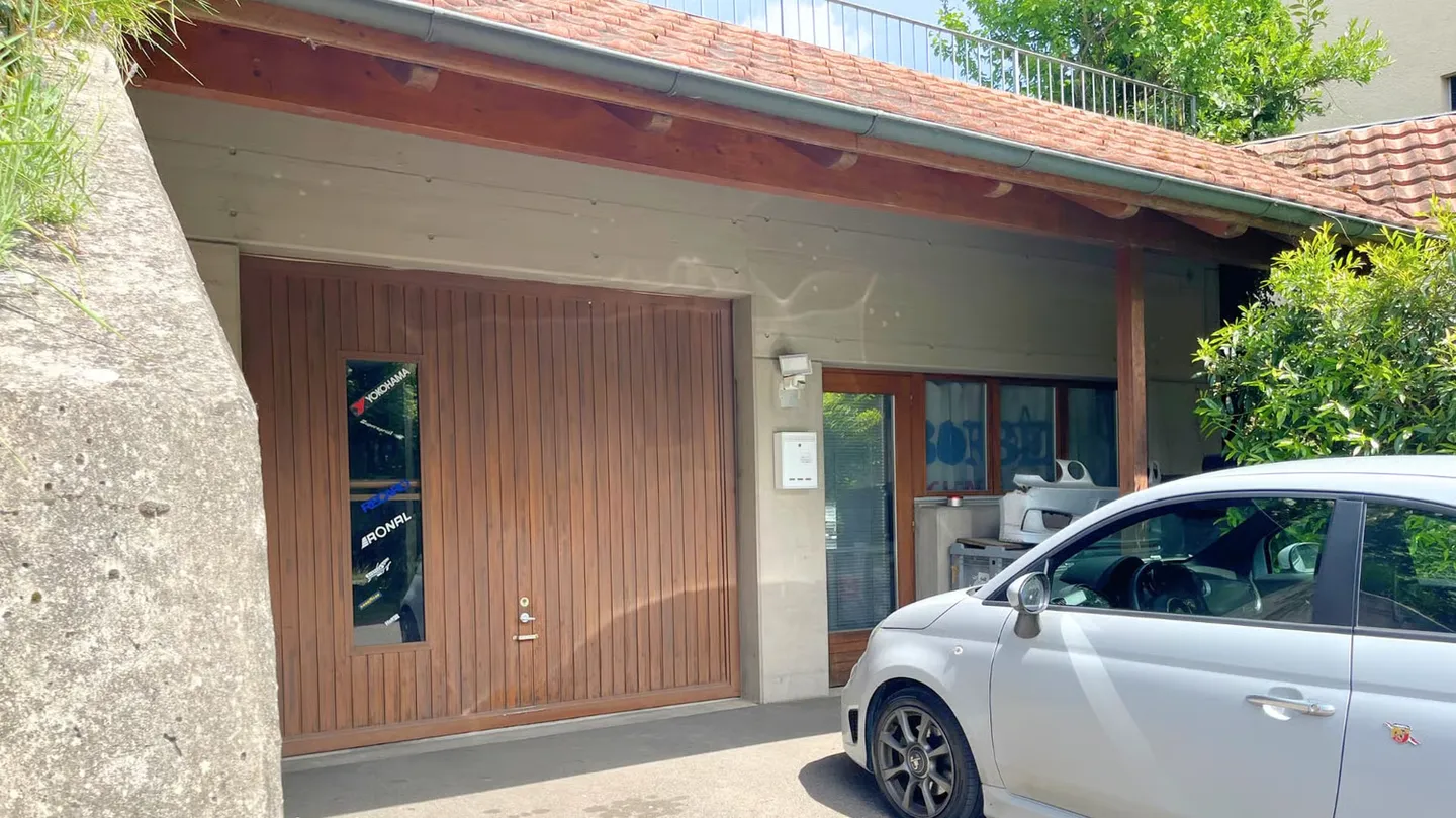 Row End House with Commercial Space - Living and Working Under One Roof - Photo 9 of 12