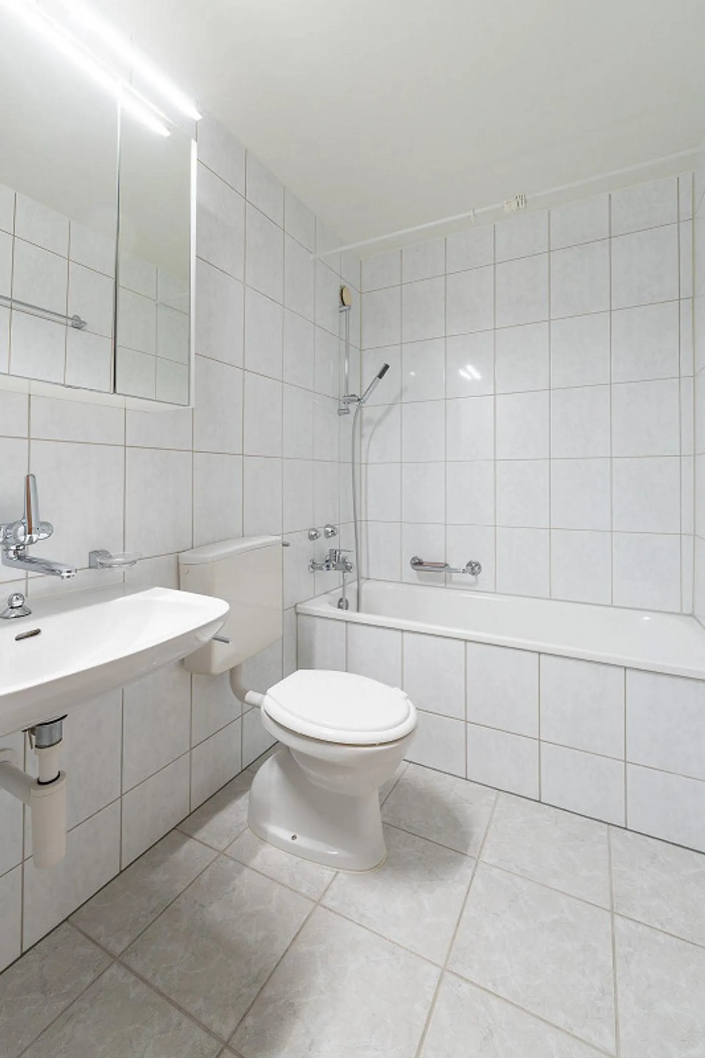 Attractive apartment in a quiet location - Photo 6 of 11