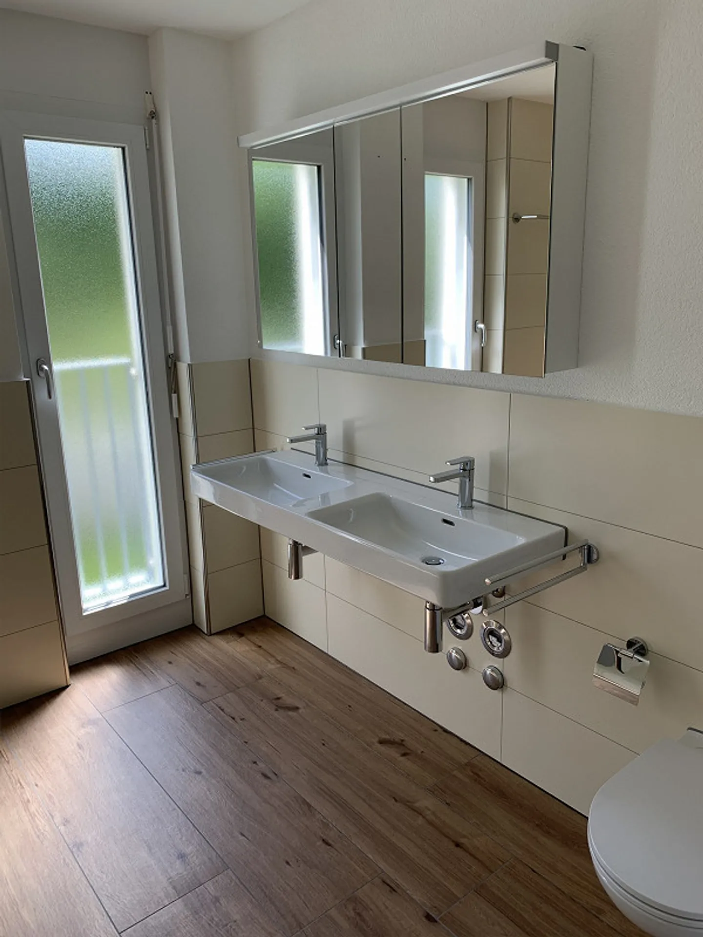 Appartamento 4.5 stanze top moderno in un quartiere tranquillo - Foto 9 di 14