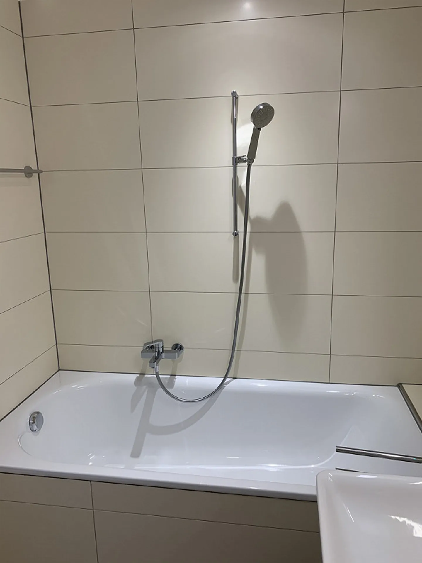 Appartamento 4.5 stanze top moderno in un quartiere tranquillo - Foto 12 di 14