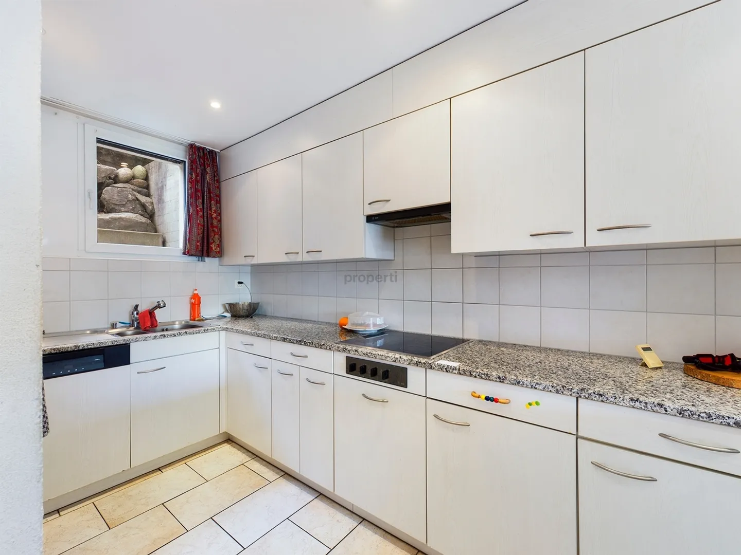 Quality of life for your family in a prime location in Chur - Photo 2 of 11