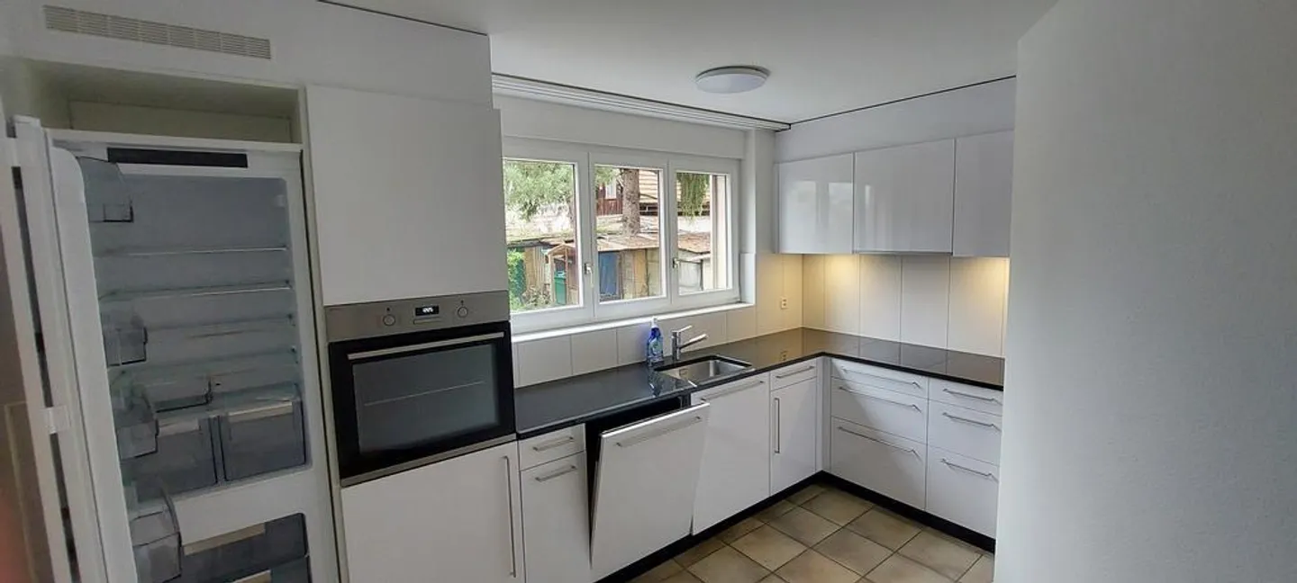 4.5 Room Apartment on the Ground Floor for Rent - Photo 3 of 10