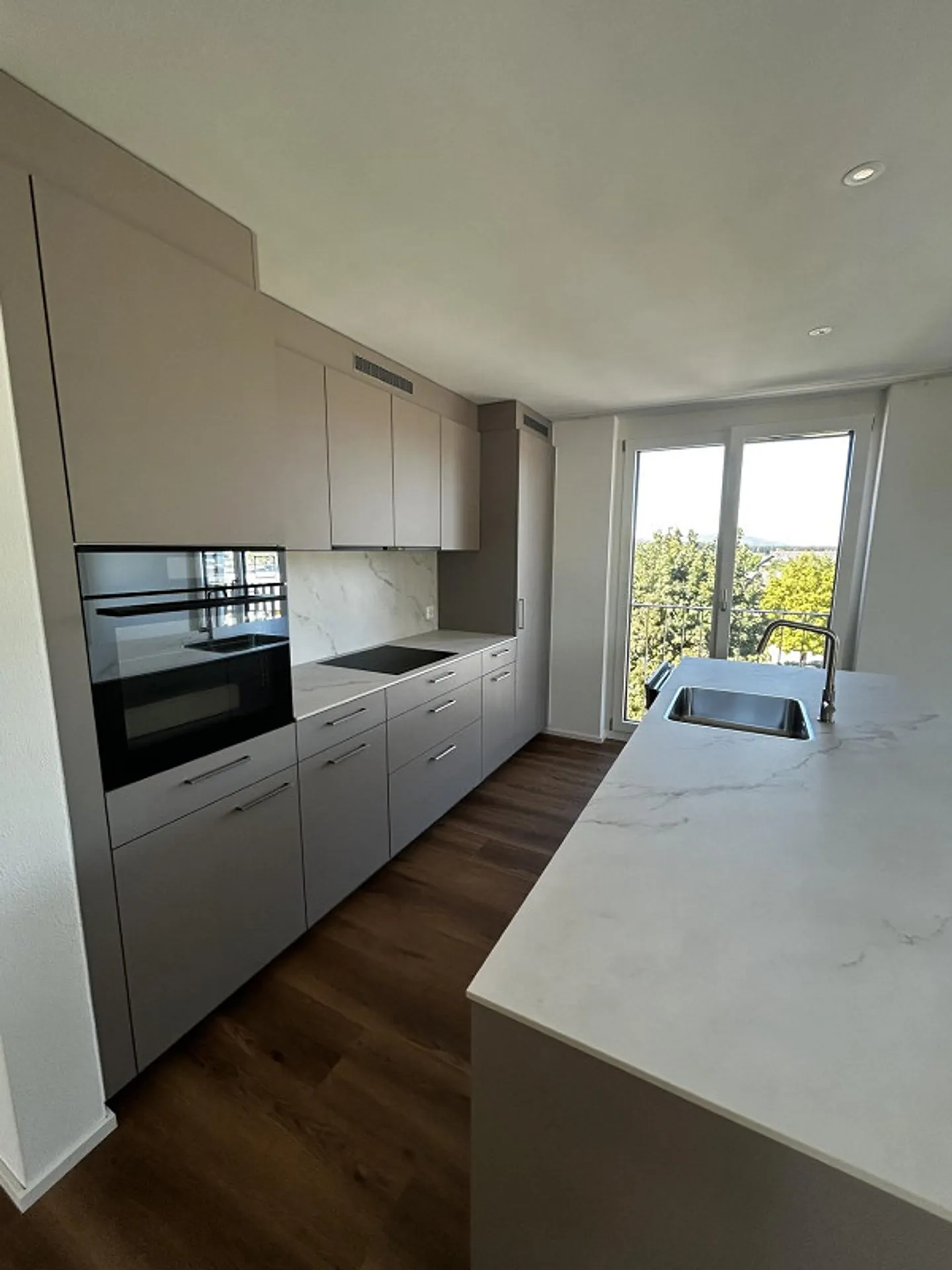 Prima occupazione appartamento attico 3.5 stanze vicino alla natura - Foto 4 di 11