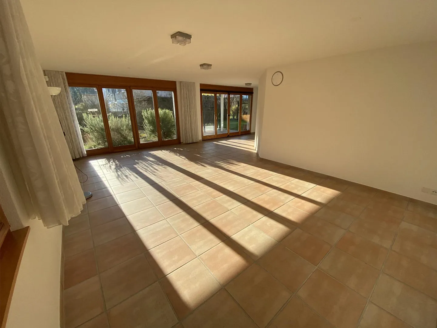 7-Zimmer-Einfamilienhaus an  begehrter Lage in Münchenstein - Photo 5 sur 15