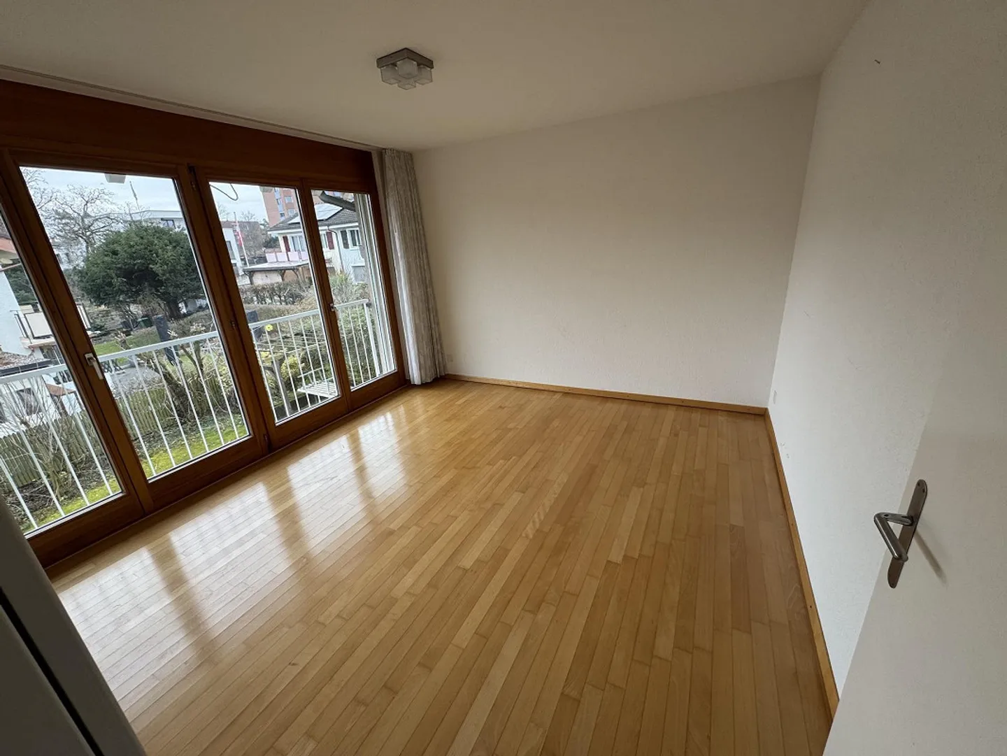 7-Zimmer-Einfamilienhaus an  begehrter Lage in Münchenstein - Photo 7 sur 15