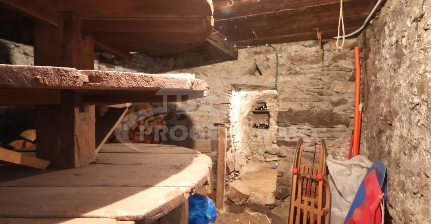 Maison Charmante avec Terrain Constructible - Photo 8 sur 13