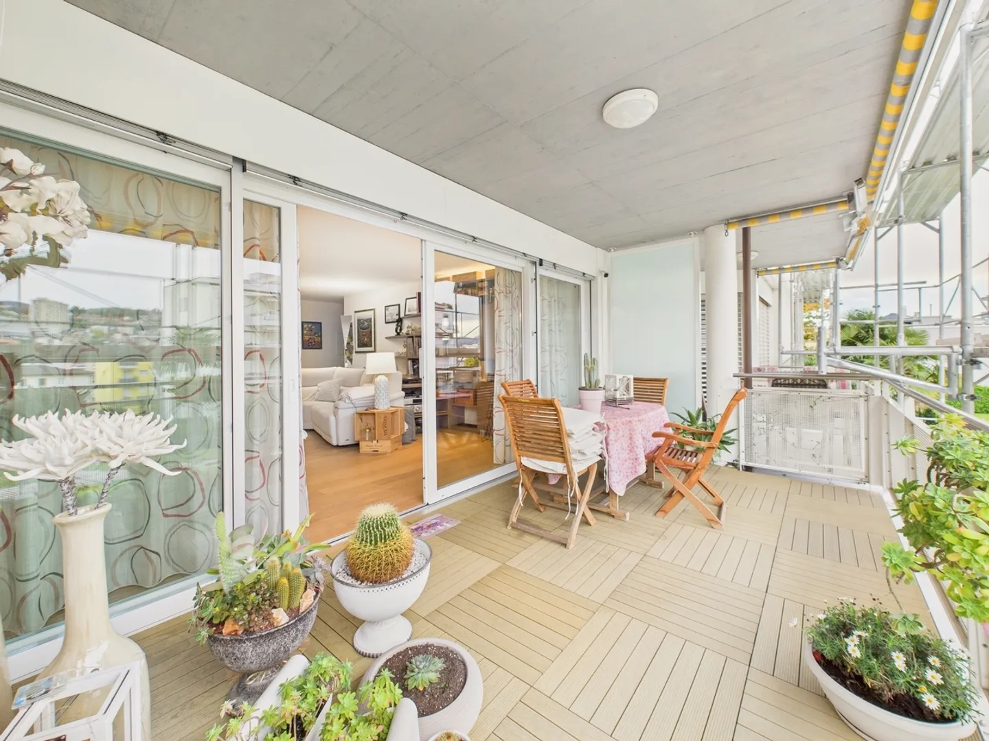 Appartement lumineux de 5,5 pièces avec piscine, salle de sport et sauna - Lugano - Photo 2 sur 13