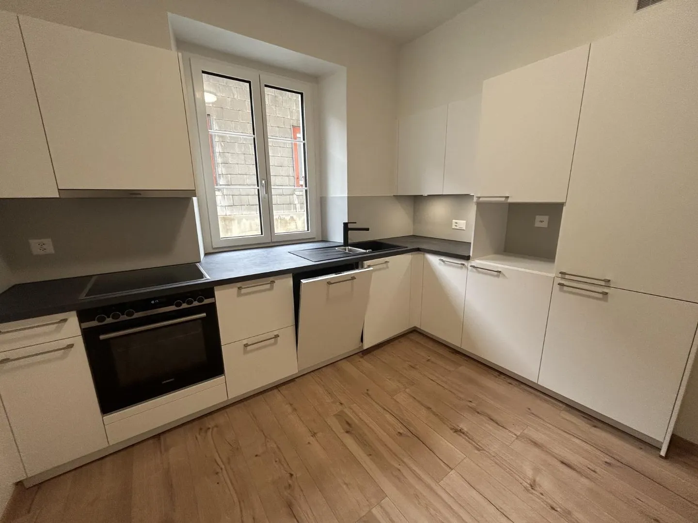 3-room apartment - Photo 1 of 10