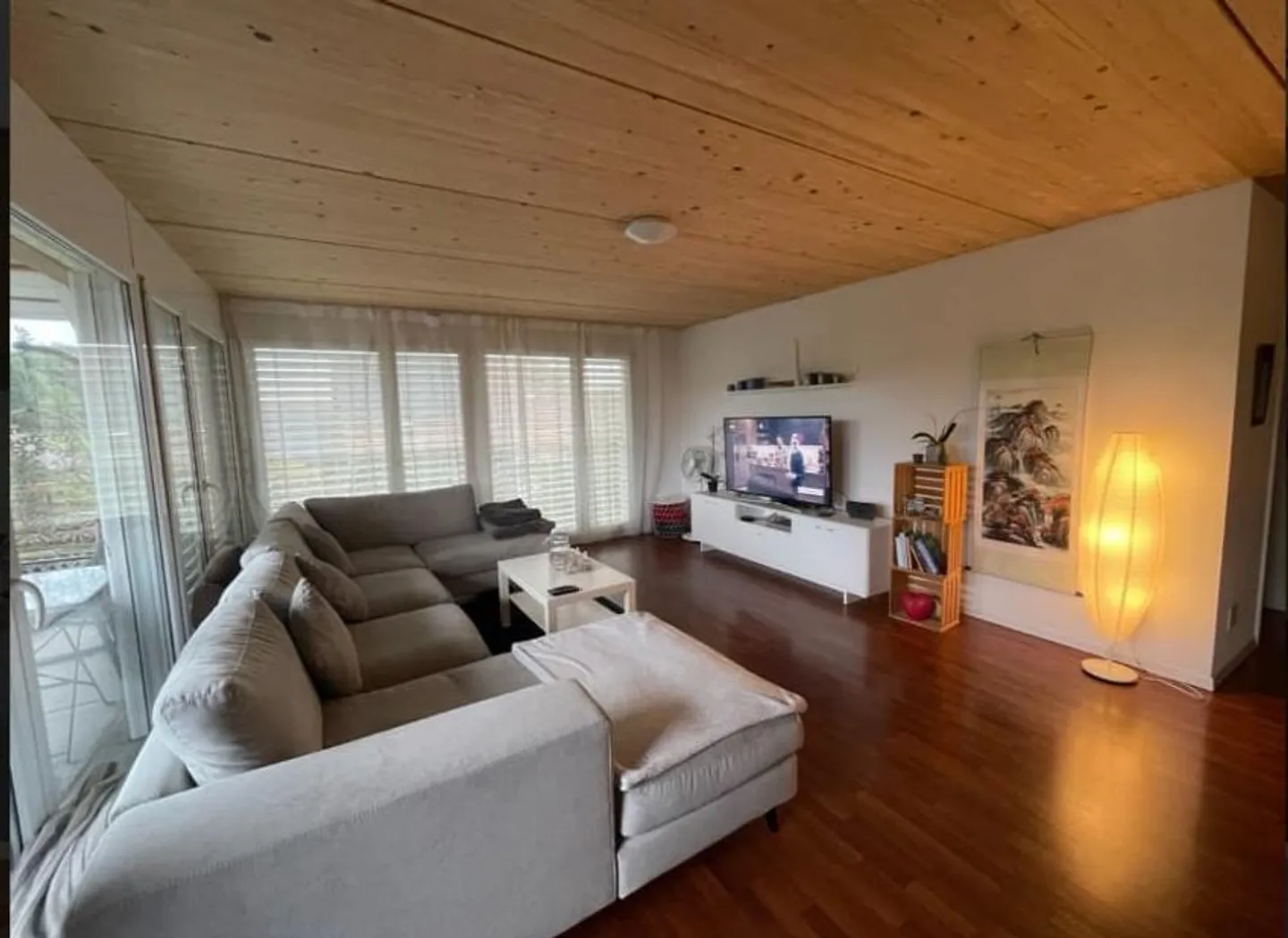 Looking for a new tenant Bright 4.5-room apartment in Hinwil - Photo 1 of 8