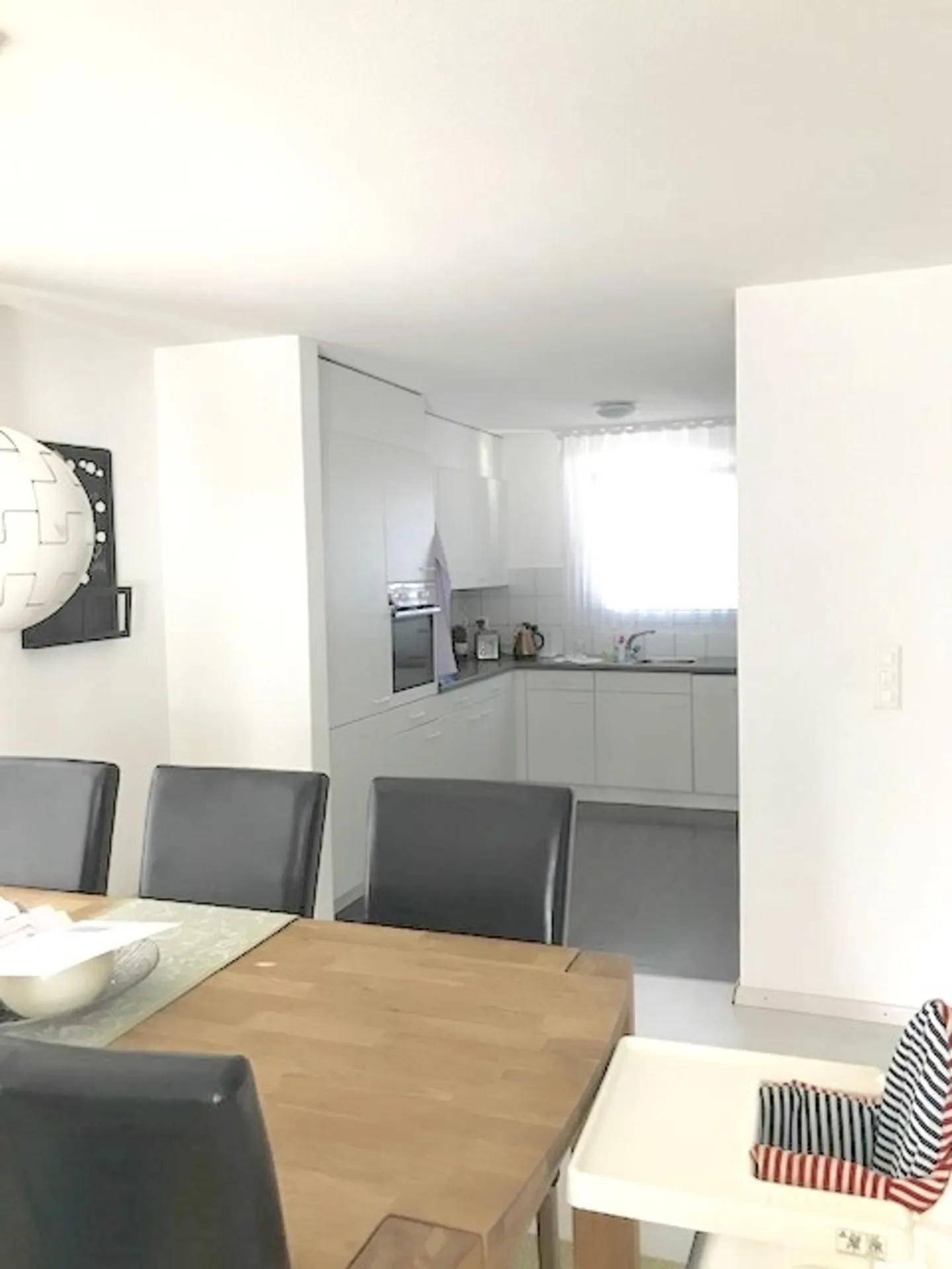 grand appartement lumineux de 5 1/2 pièces à louer - Photo 3 sur 11