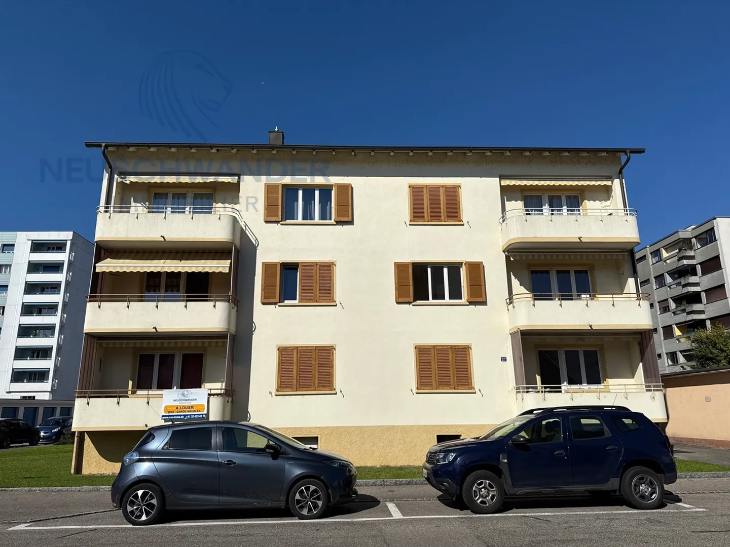 Wohngebäude - Foto 2 von 37