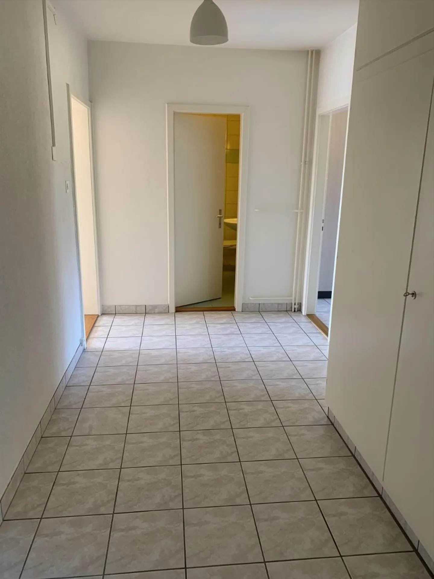 Komfortables Apartment in Fribourg - Foto 7 von 8