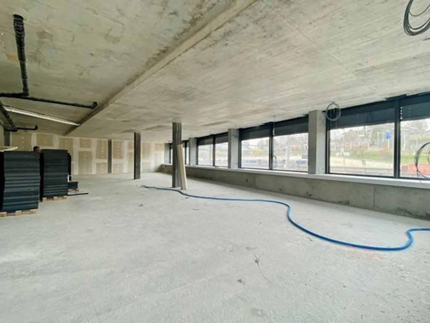 Spazio di 210 m² alle Halles de Morges – Visibilità e Posizione Premium! - Foto 3 di 4