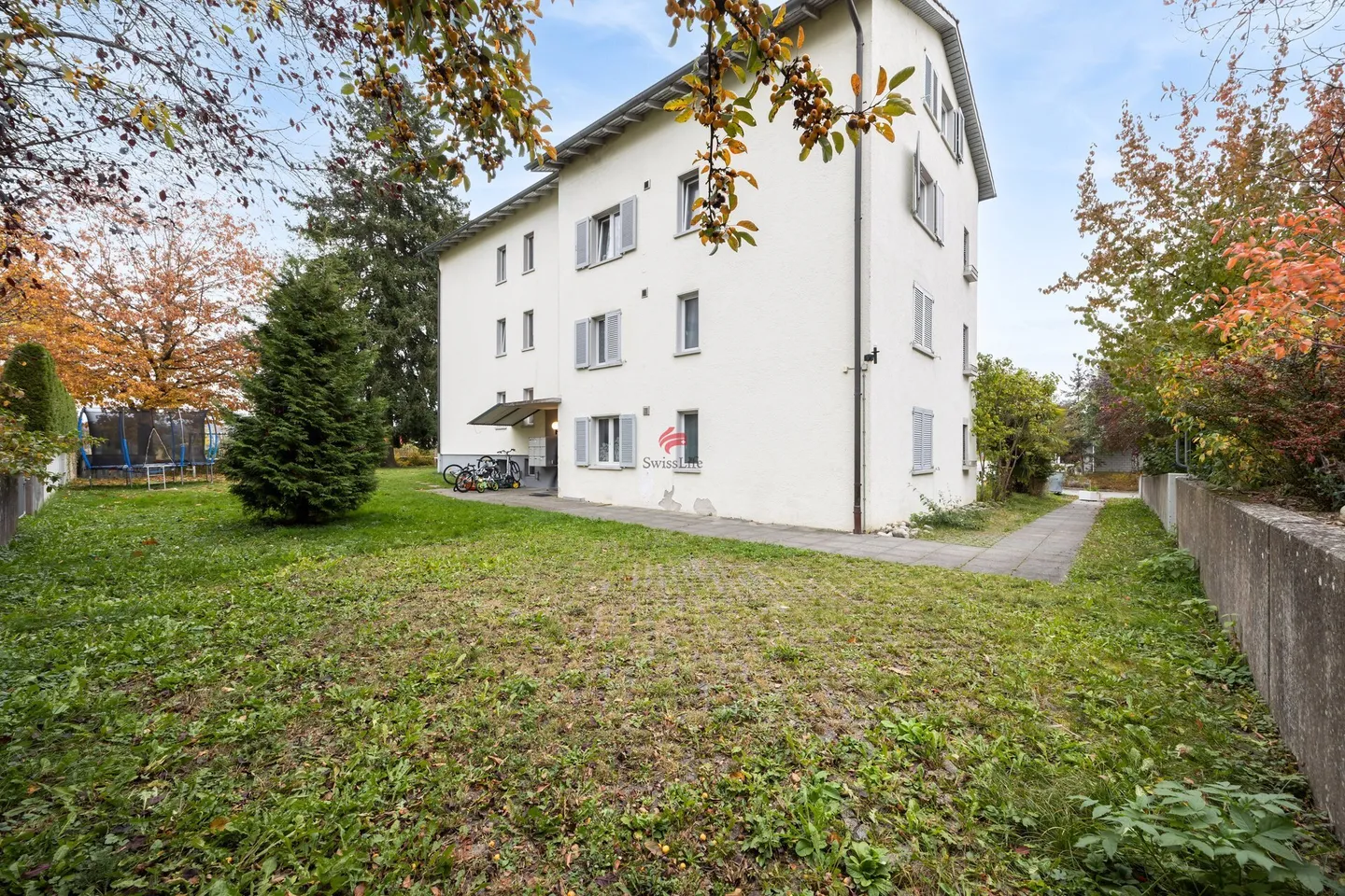 Single house for sale - Photo 1 of 11