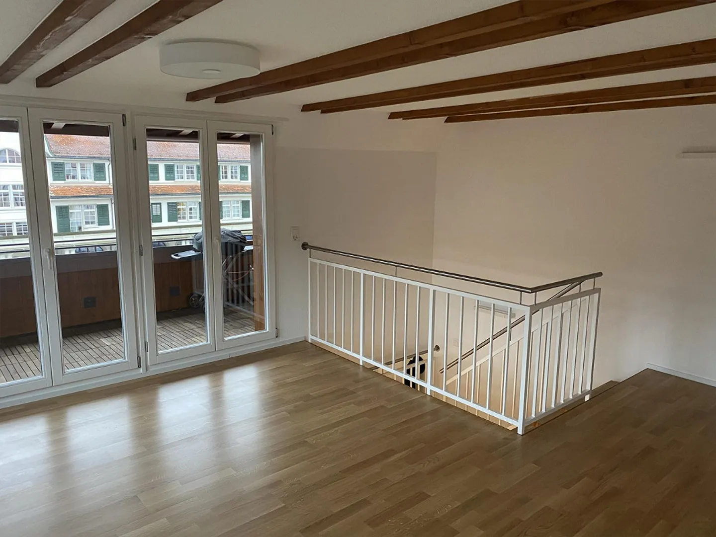 Appartamento duplex esclusivo di 8,5 stanze nel cuore di Herisau (182 m2) - Foto 4 di 11