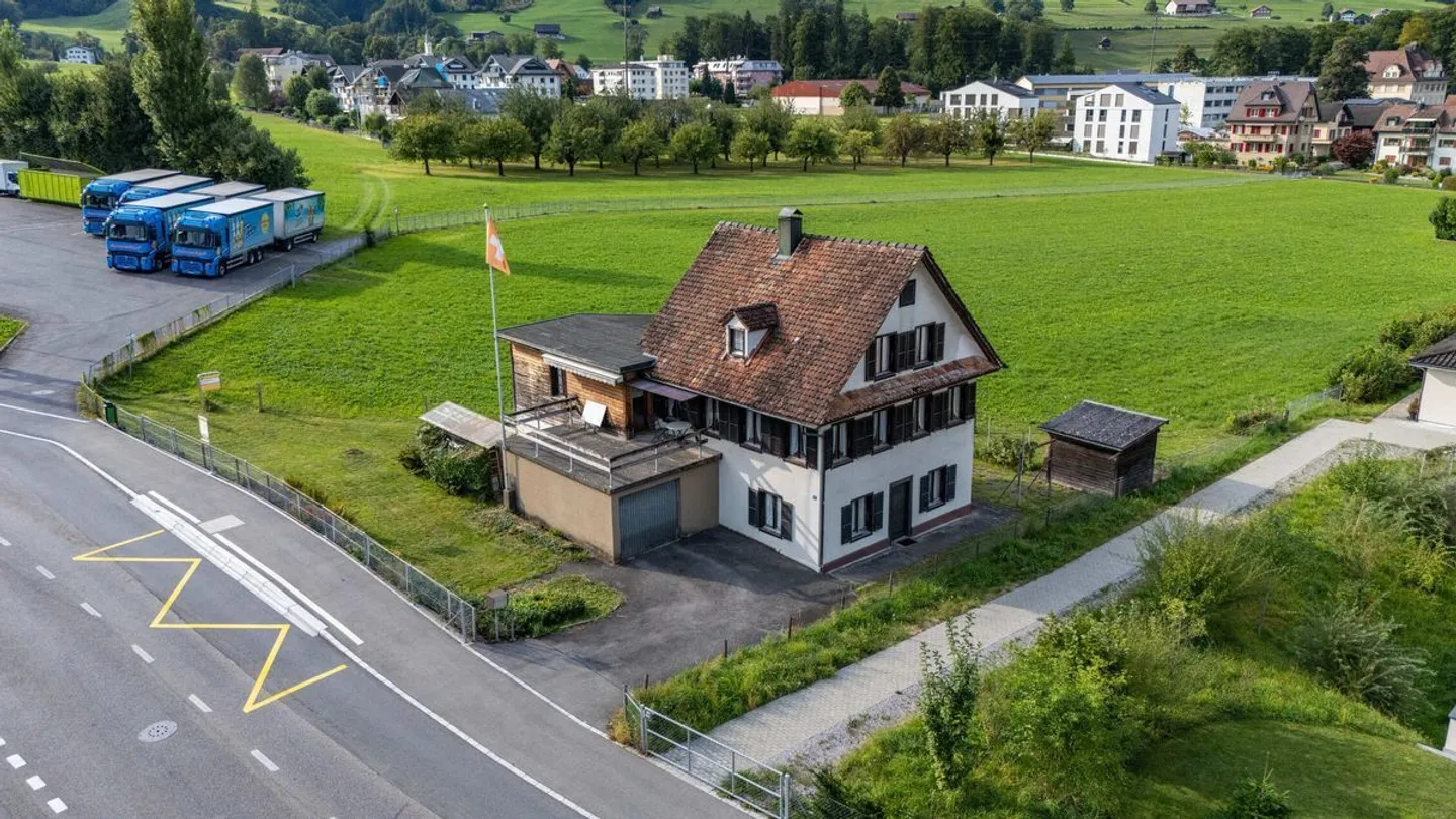 Propriété intéressante à Alpnach avec beaucoup de potentiel - réserve d'extension - maison Biedermeier - Photo 10 sur 11