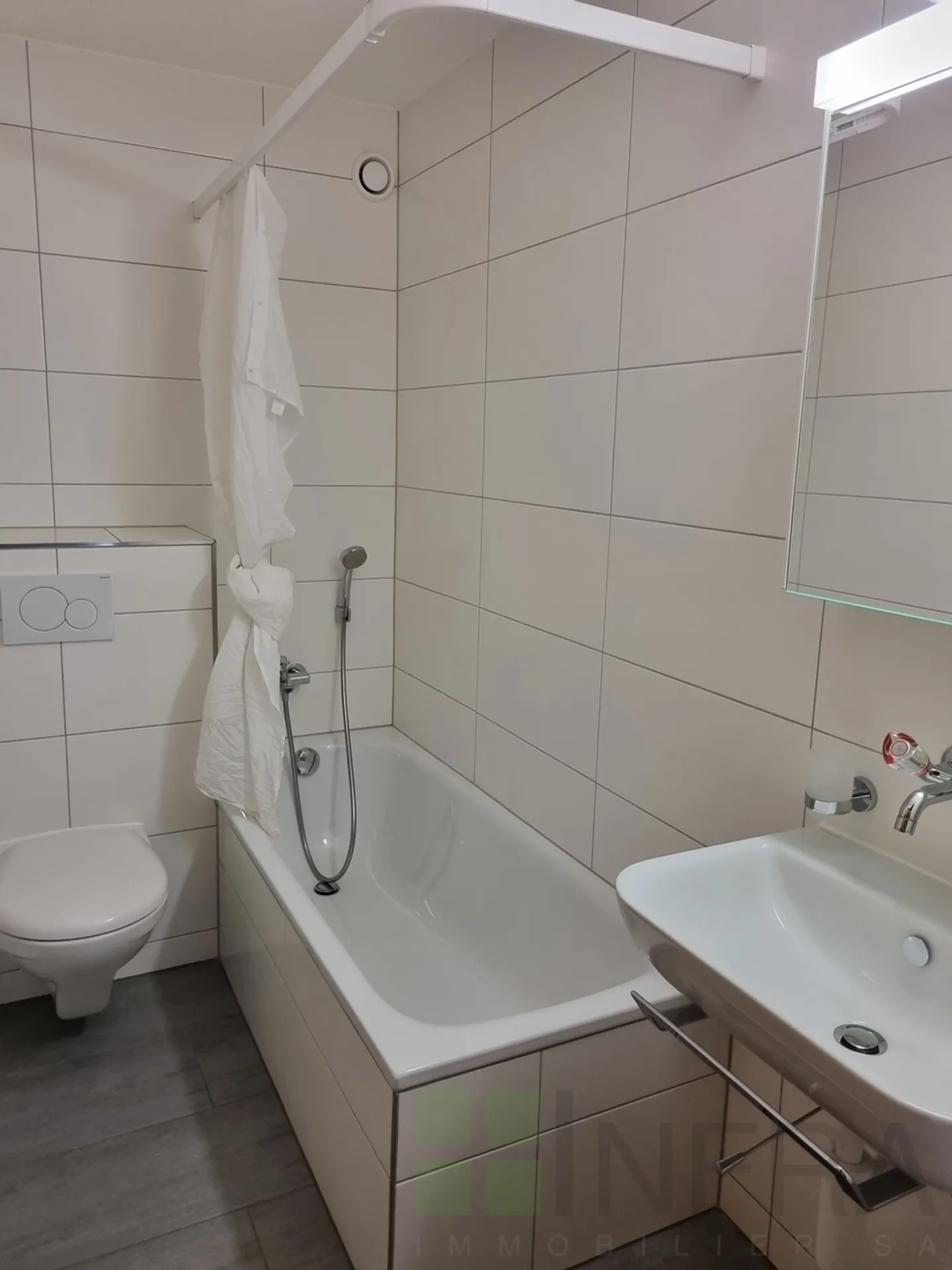 Apartment 75 m2 with 3 rooms on the 2nd floor, with elevator - Photo 5 of 14