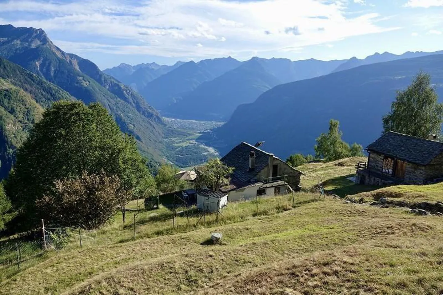 Rustique de montagne idyllique de 3 1/2 pièces avec environnement et vue panoramique - Photo 35 sur 38
