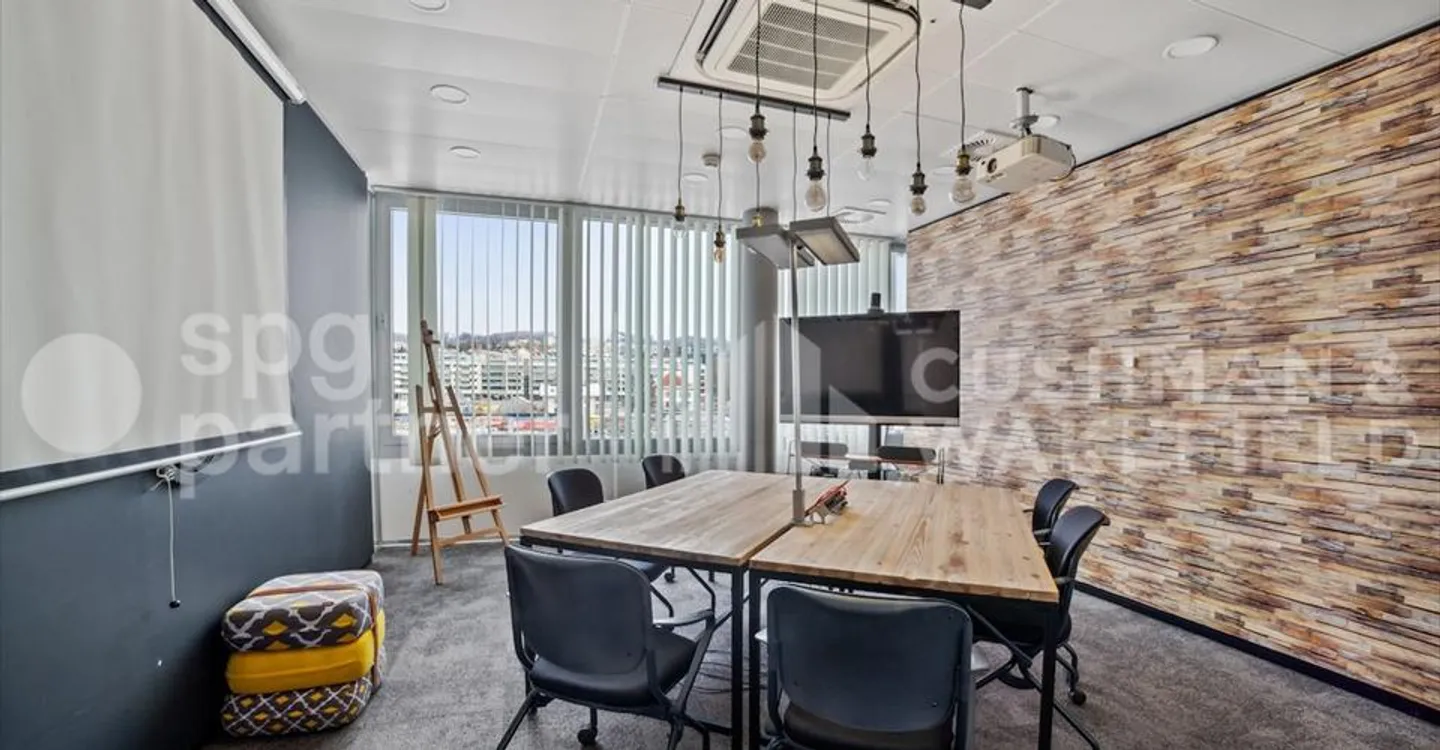 Flexible Plug & Play Workspaces - Caudray 2-8 - Photo 4 of 10