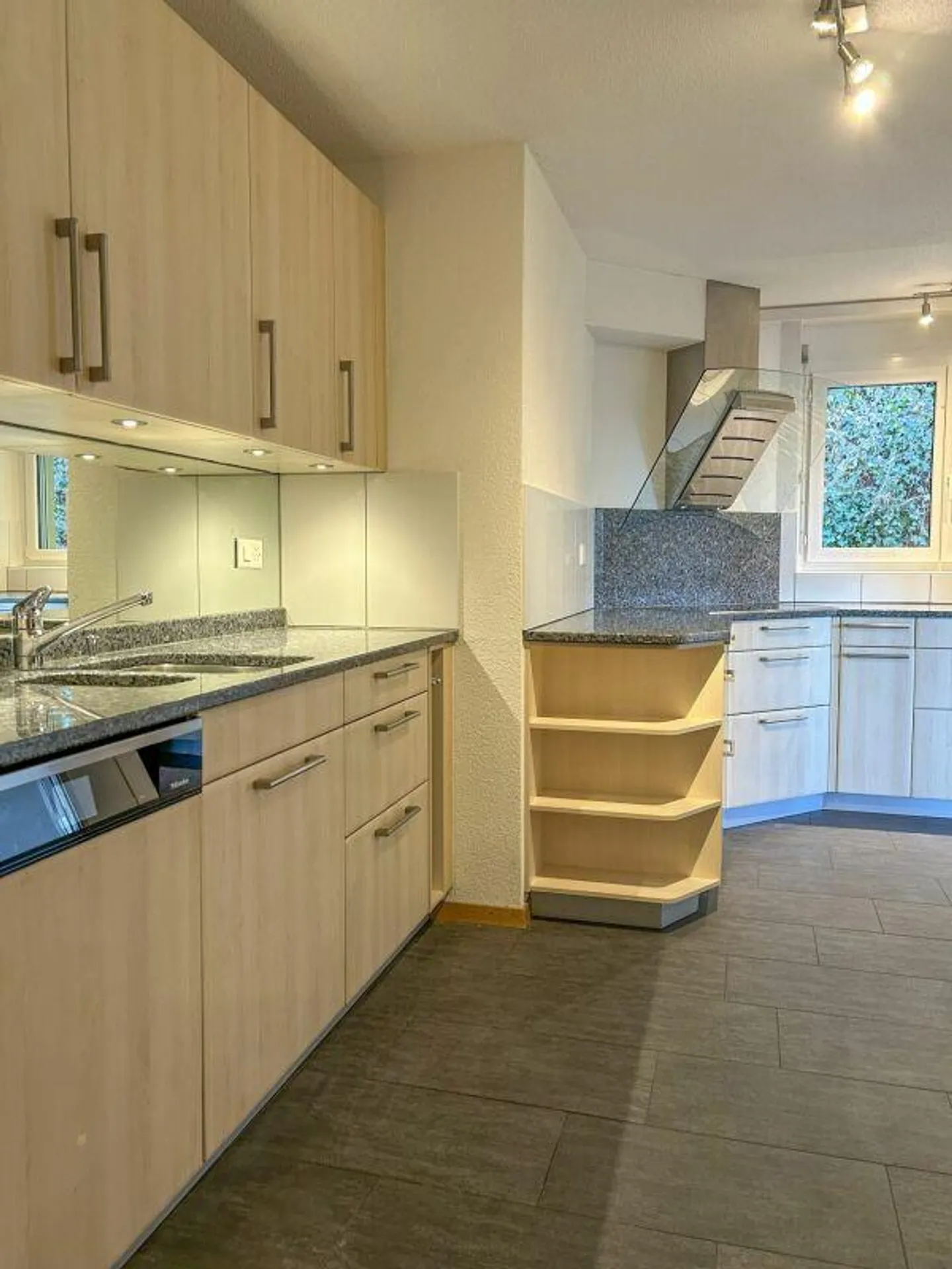 Appartement de 4.5 pièces - spacieux et central - Photo 6 sur 10