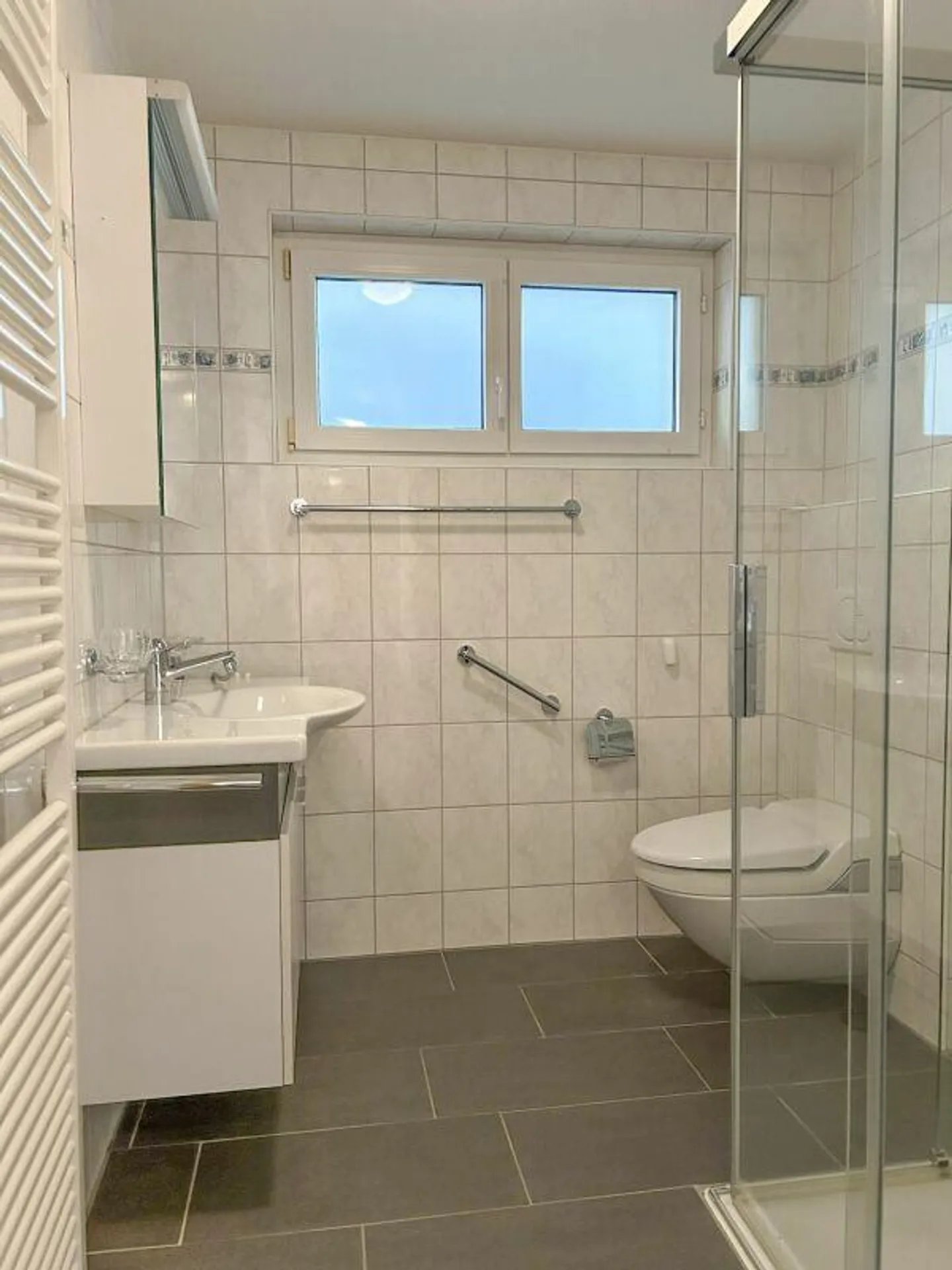 Appartement de 4.5 pièces - spacieux et central - Photo 8 sur 10