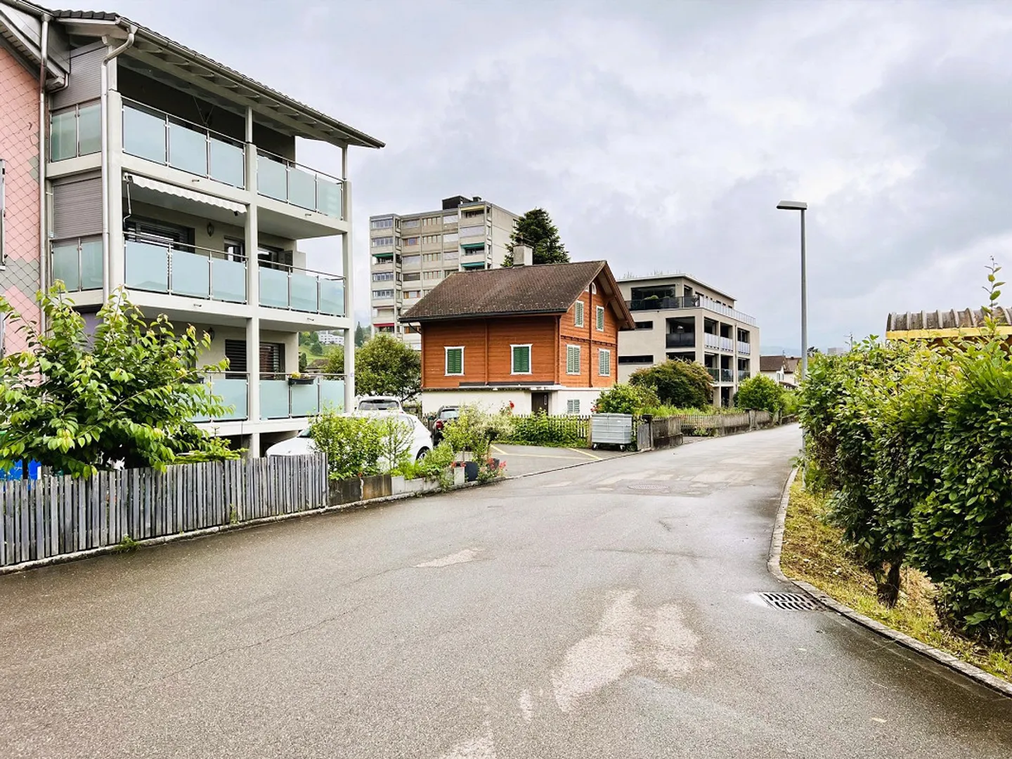 Grosse Familienwohnung an Sackgasse, nahe Zentrum - Foto 1 von 11