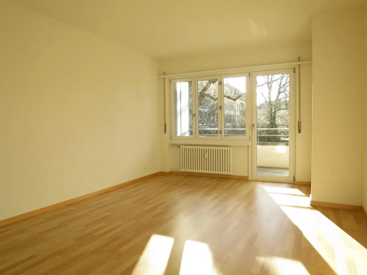 Living in the Heart of Bern - Photo 4 of 5