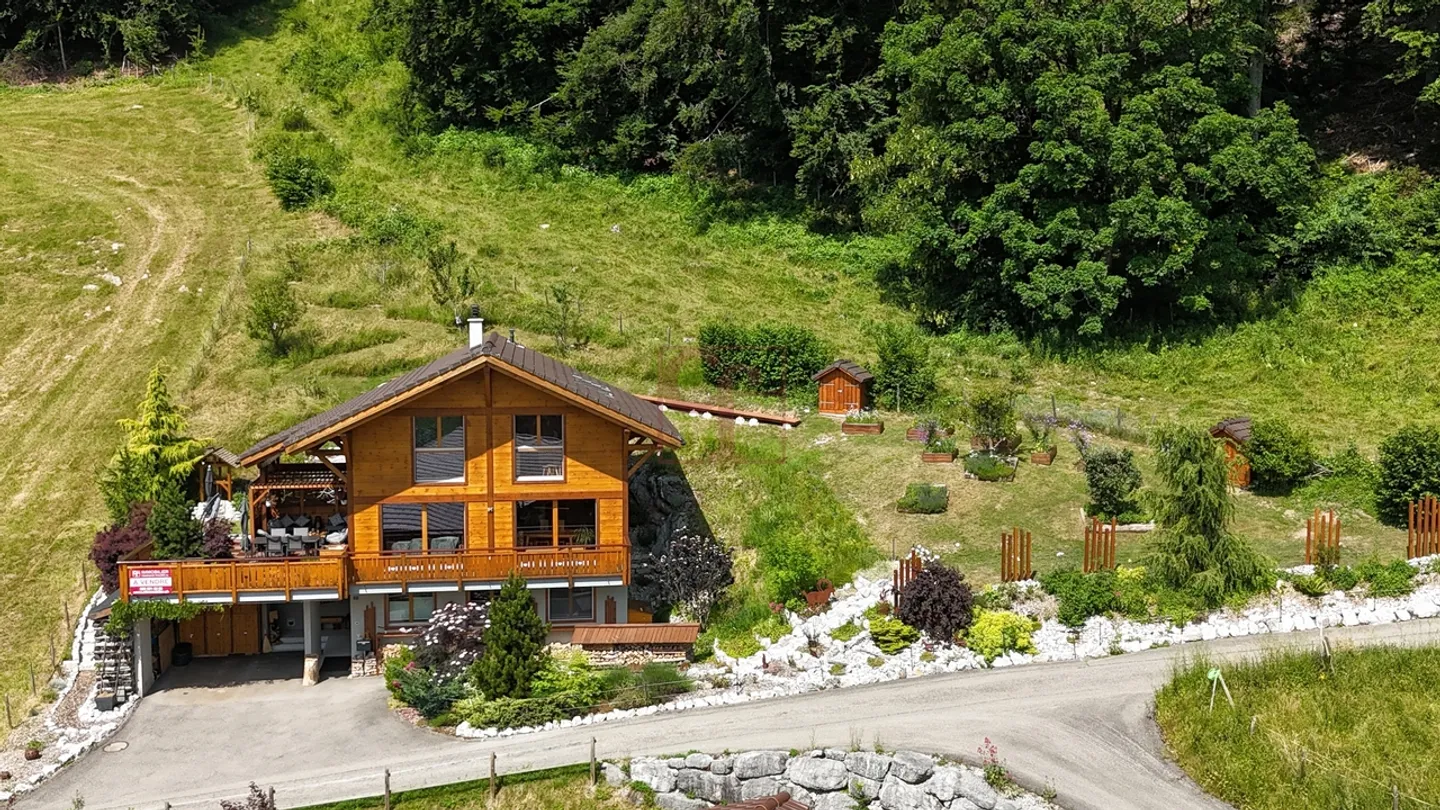 Chalet der Extraklasse in Sciernes d'Albeuve - Moderne und Natur - Photo 2 sur 12