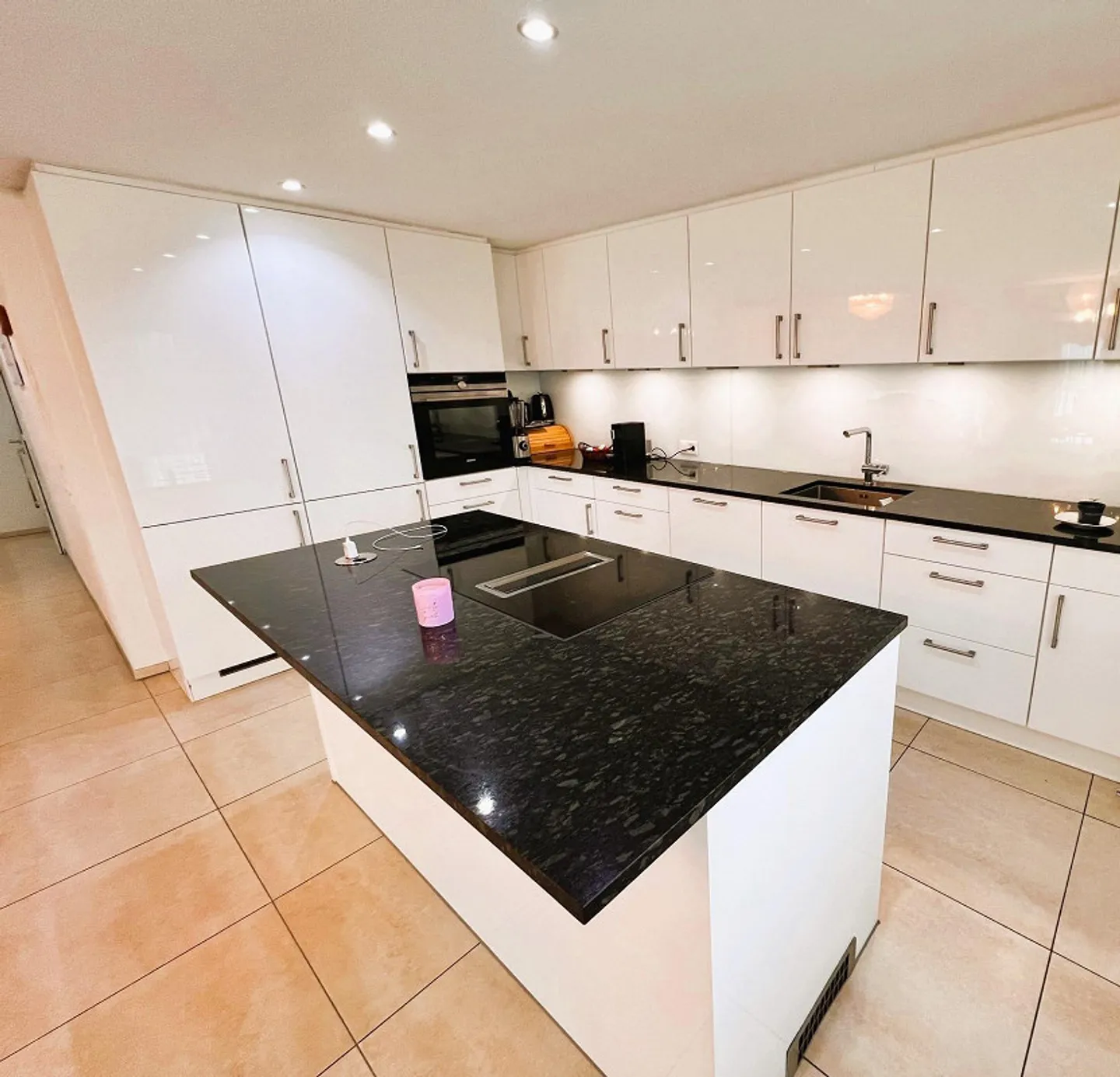 Grosse Familienwohnung an Sackgasse, nahe Zentrum - Foto 6 von 11