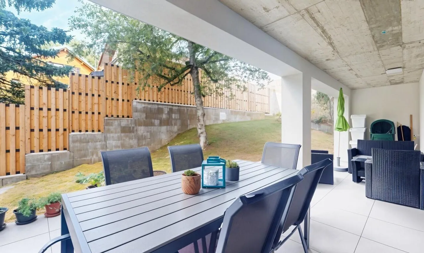 Bell'appartamento nuovo con giardino in una piccola condominio - Foto 3 di 11