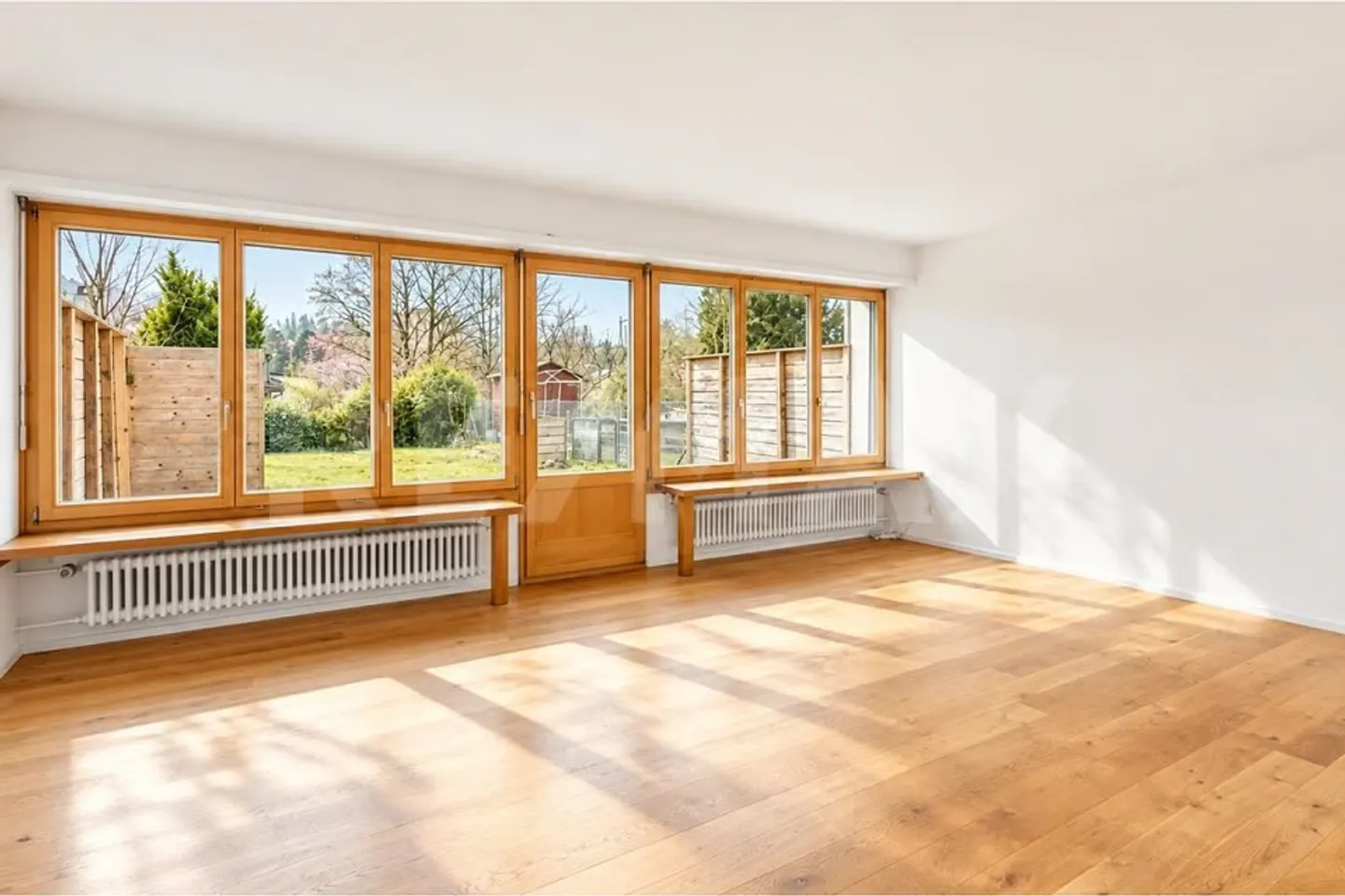 Charming 4.5-room terraced family house in a quiet residential area - Photo 3 of 13