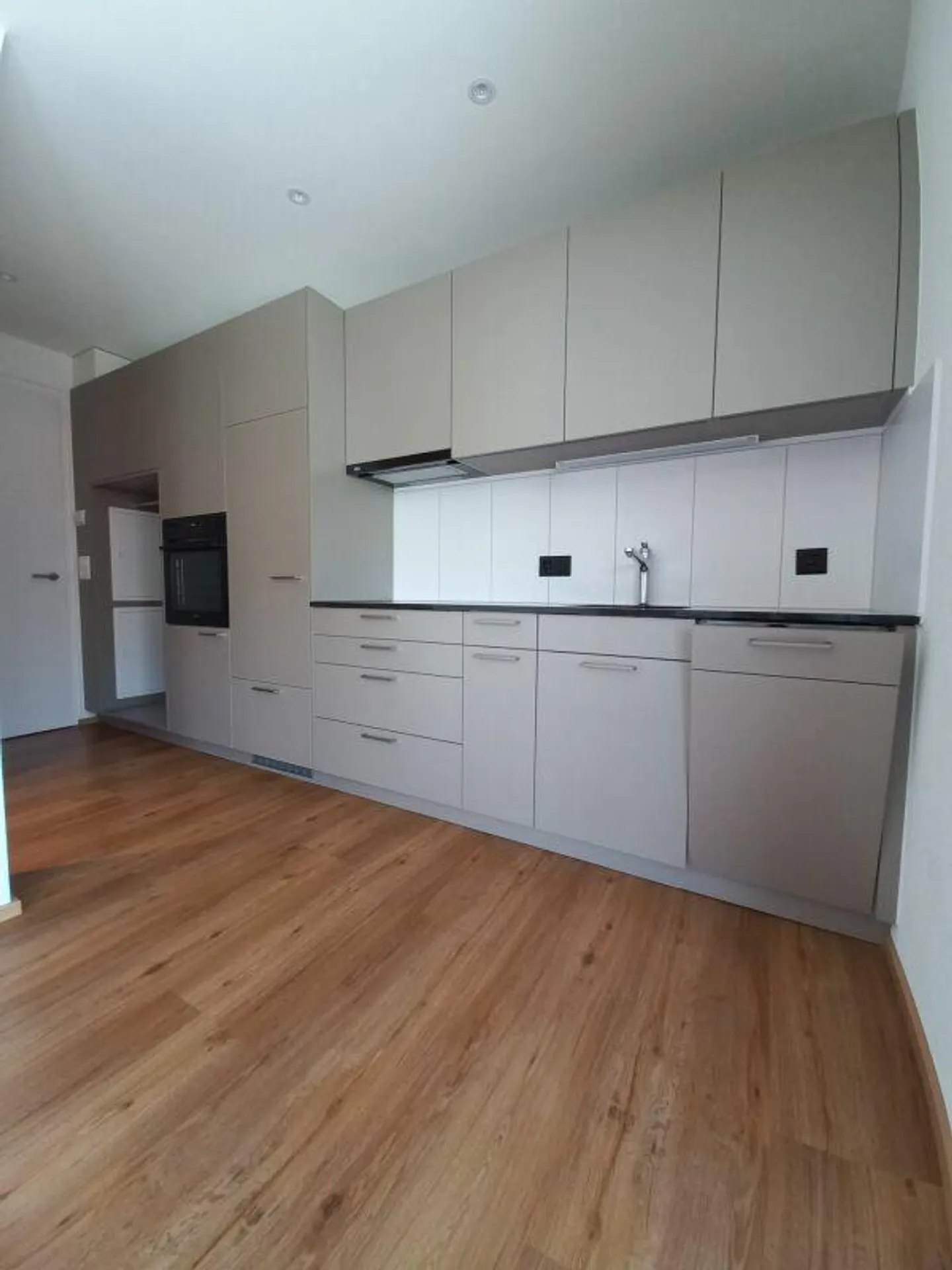 Appartements 2,5 pièces dans un emplacement calme - Photo 1 sur 5