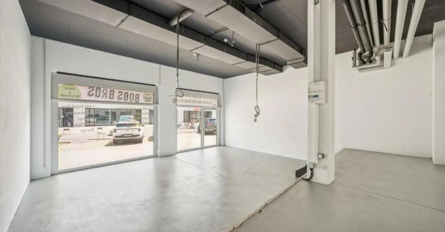 Spazio commerciale attraente nella migliore posizione al Perron West a Muri AG - Foto 10 di 10