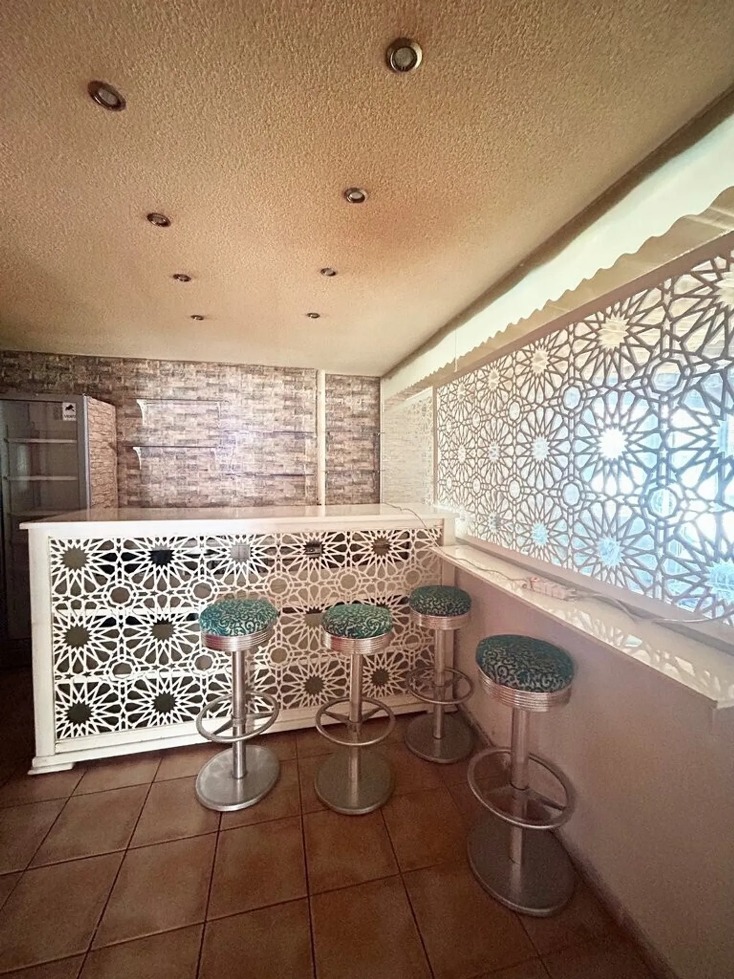 Commercial space fitted out as a restaurant and bar - city center - Photo 7 of 7