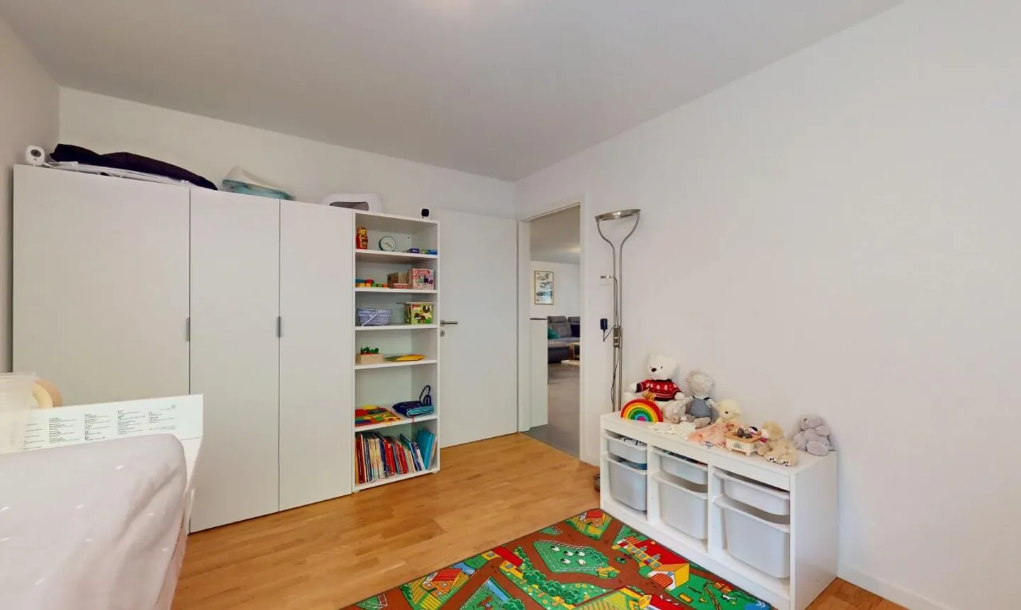 Bell'appartamento nuovo con giardino in una piccola condominio - Foto 10 di 11